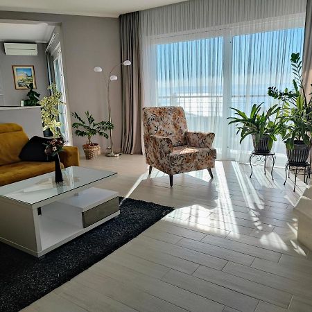 Luxury Apartment Pape Baska Voda Luaran gambar