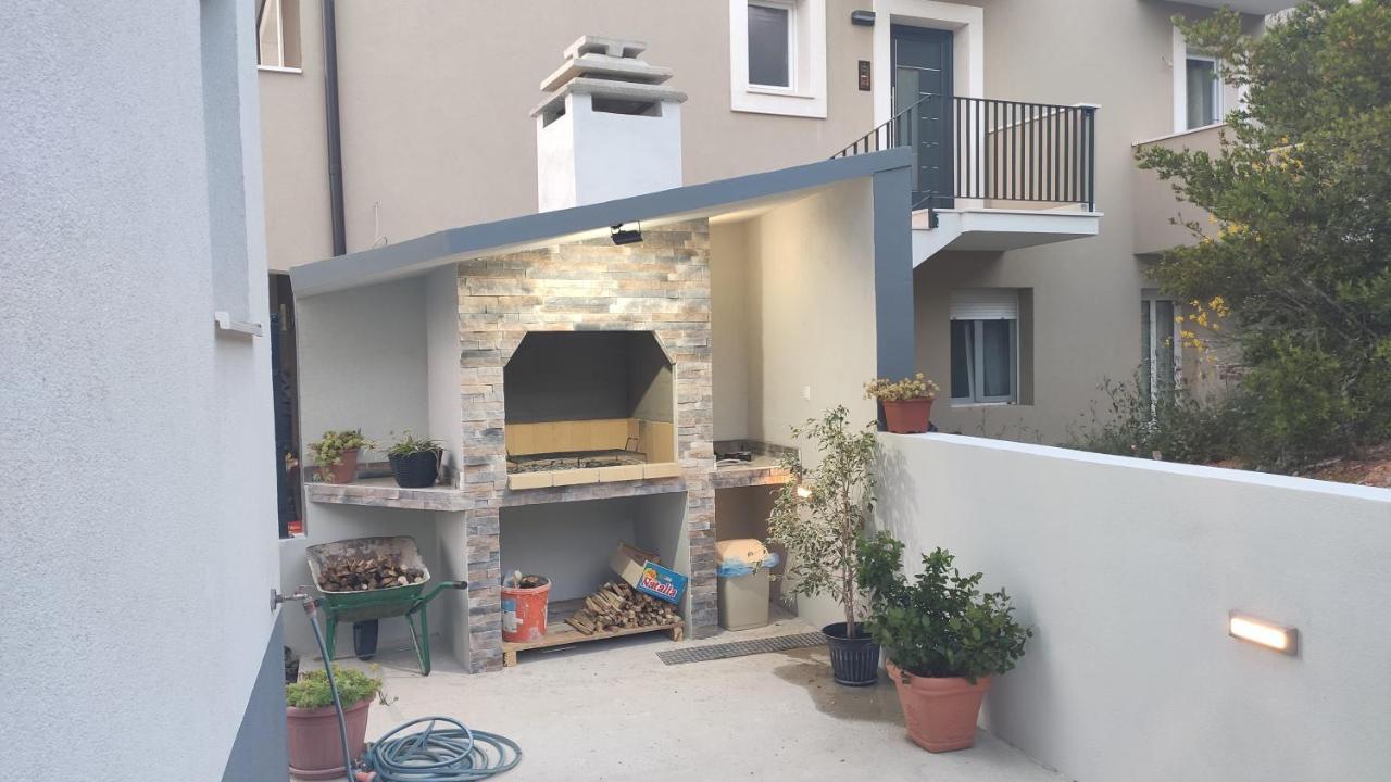 Luxury Apartment Pape Baska Voda Luaran gambar