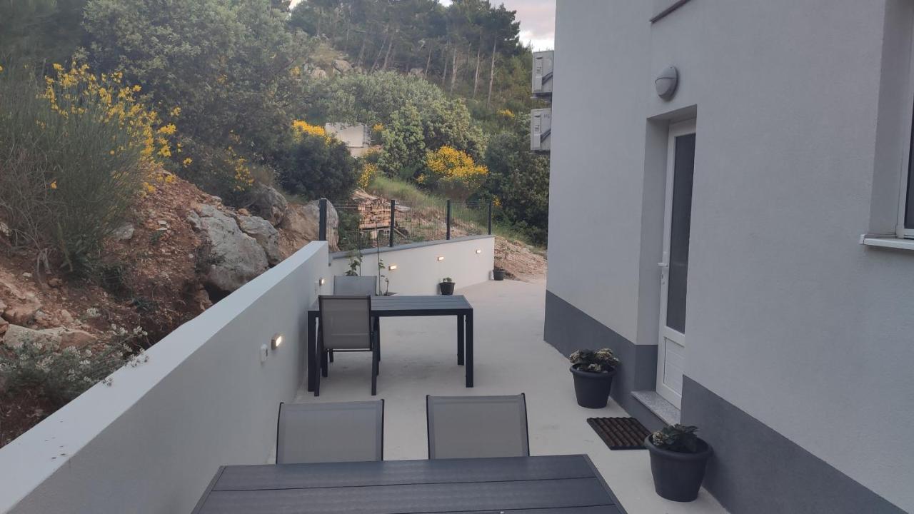 Luxury Apartment Pape Baska Voda Luaran gambar