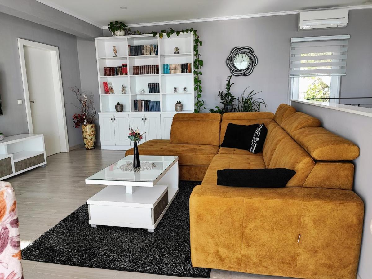 Luxury Apartment Pape Baska Voda Luaran gambar